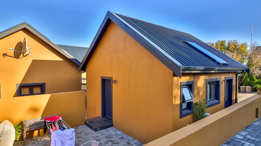 9 Bedroom Property for Sale in Onrus Western Cape